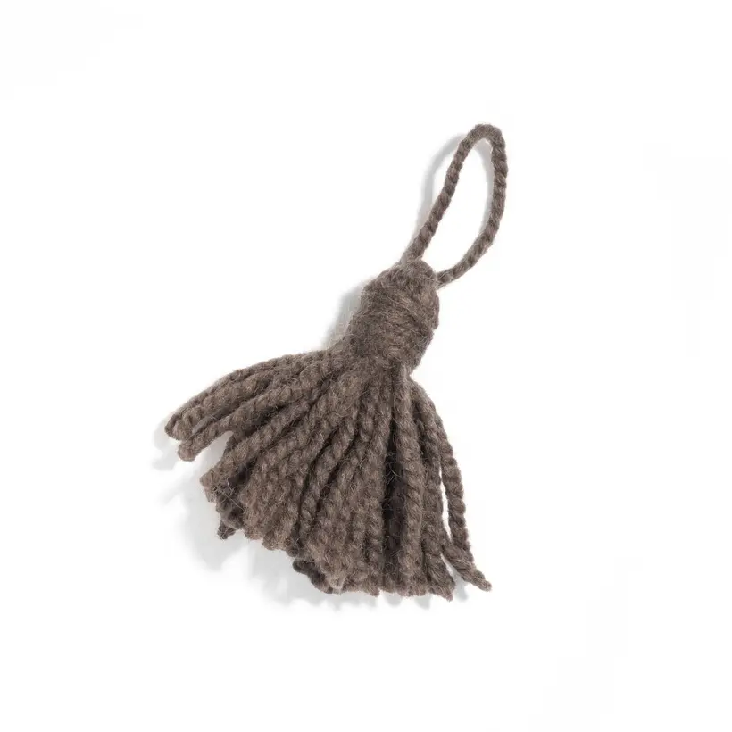 Yuba Imilchil Pompon - tapis marocain fait main TAZZRA Marrakech Yuba Imilchil Pompon - tapis marocain fait main TAZZRA Marrakech
