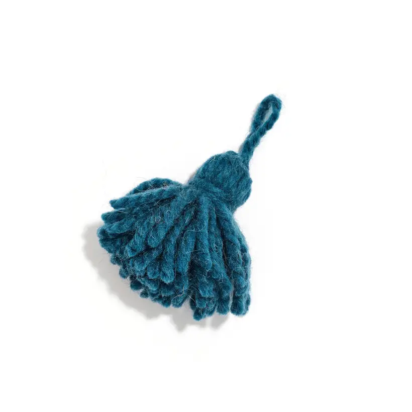 Azul Majorelle Pompon - tapis marocain fait main TAZZRA Marrakech Azul Majorelle Pompon - tapis marocain fait main TAZZRA Marrakech