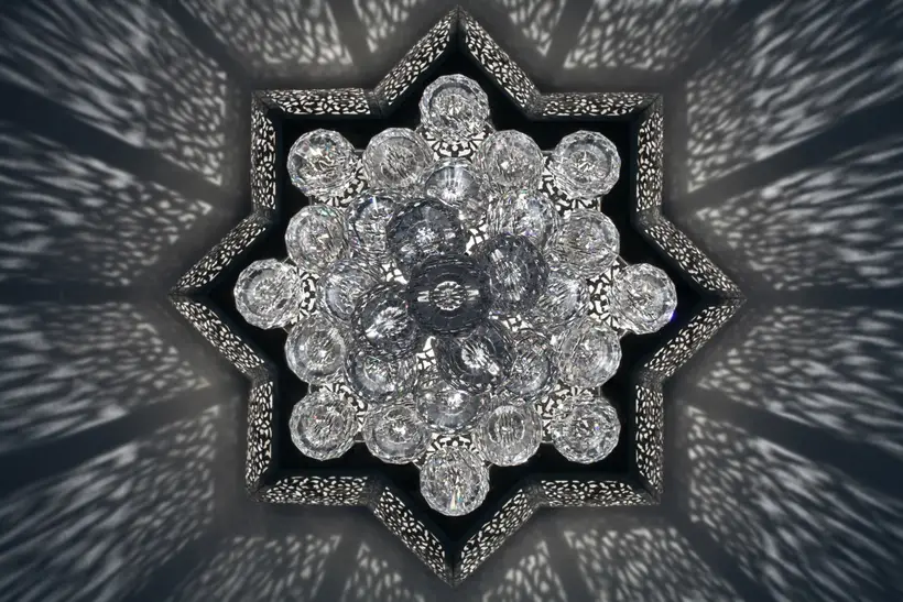 Ceiling Light Crystal Cascade Floral - artisanat marocain TAZZRA Marrakech Ceiling Light Crystal Cascade Floral - artisanat marocain TAZZRA Marrakech