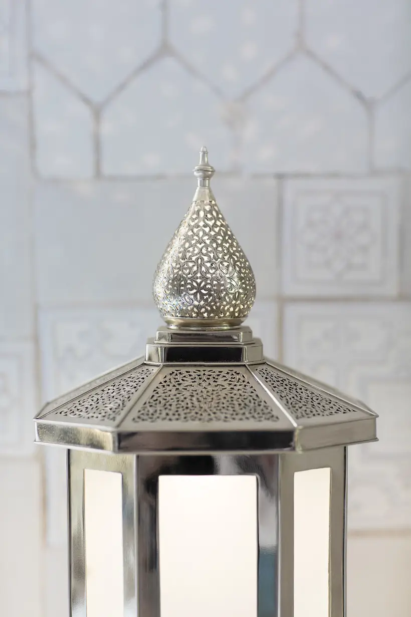 Floor Lamp Treville Floral - قطعة حرفية مغربية TAZZRA مراكش Floor Lamp Treville Floral - قطعة حرفية مغربية TAZZRA مراكش