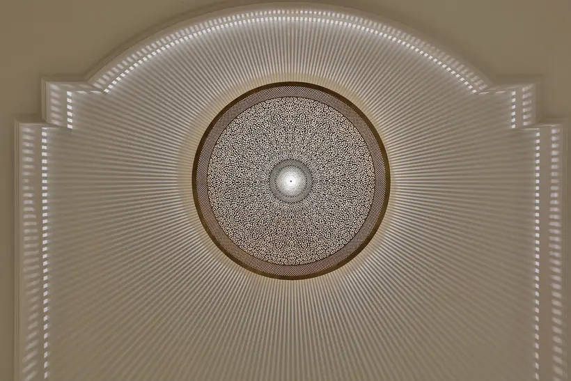 Wall Light Medallion Floral - قطعة حرفية مغربية TAZZRA مراكش Wall Light Medallion Floral - قطعة حرفية مغربية TAZZRA مراكش