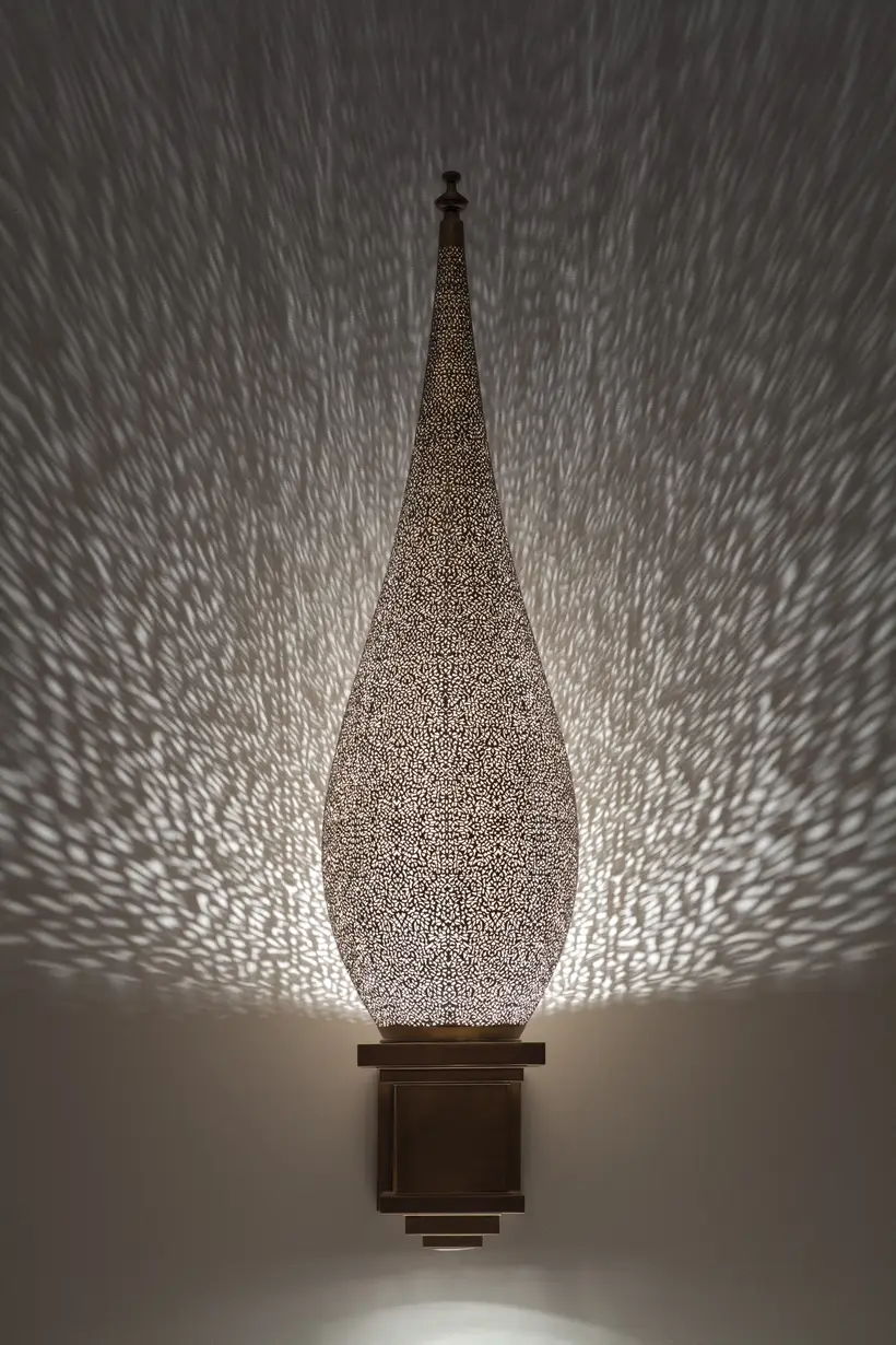 Wall Light Seated Flame Floral - artisanat marocain TAZZRA Marrakech Wall Light Seated Flame Floral - artisanat marocain TAZZRA Marrakech
